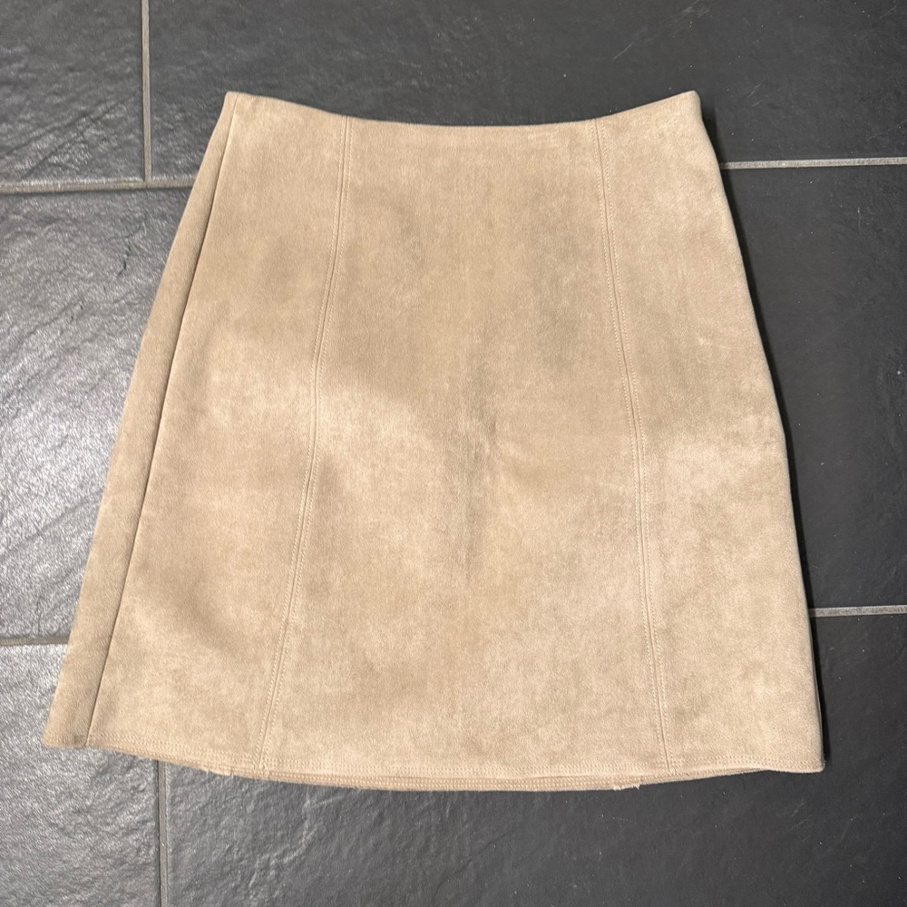 Aritzia Babaton Boho Western Chic Tan Vegan Faux Suede Mini Skirt‎ Women's 0 EUC